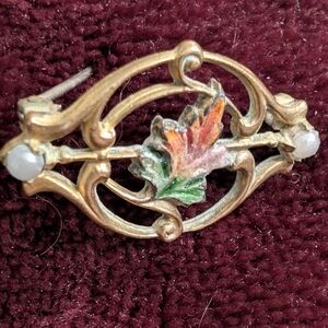 Sweet Art Nouveau Fall Enameled Leaf GF Pin/Brooch